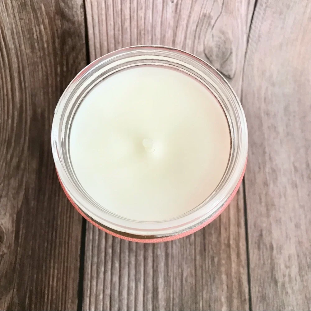 🆕25+ Hrs Pumpkin Spice Latte Candle by White Barn/Bath and Body Works SI… - Picture 3 of 3